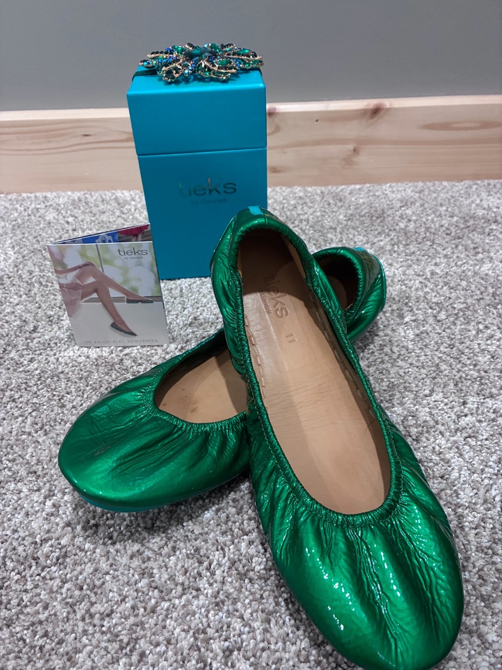 Tieks by Gavrieli Emerald Patent Ballet Flats Size 11 with Box & Accessories